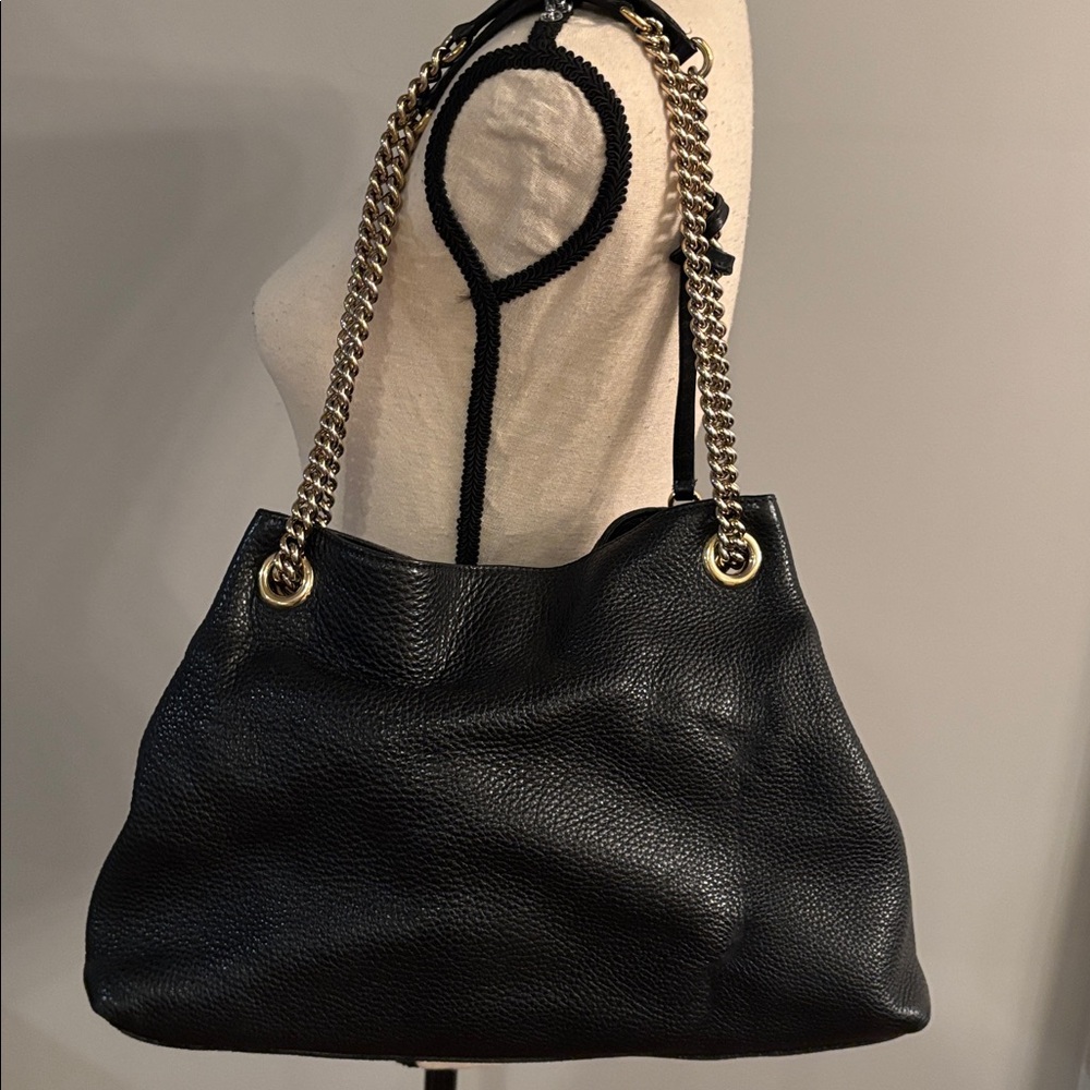 AUTHENTIC GUCCI SHOULDER BAG - Picture 4 of 15